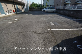 【駐車場】