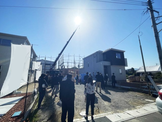 福間南 HACOGAIの外観|(構造・工法・仕様)【建設業者様向け説明会の様子】 次世代の新しい工法のため、 注目度も高く多くの専門業者様が見に来られました。 