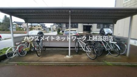 ロイヤルタウン寺町 参番館のその他共用部分|駐輪場