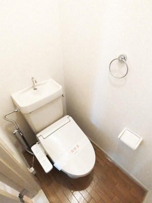 温水洗浄機能付きのトイレ