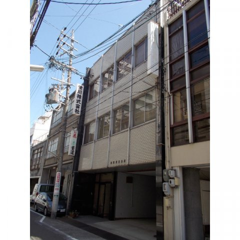 岐阜市西玉宮町１丁目の事務所の外観