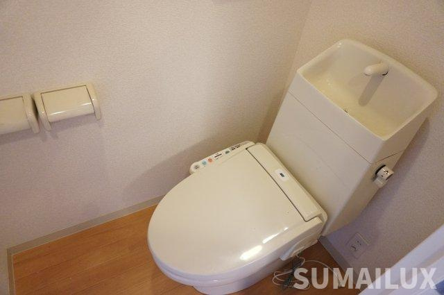 熊本市北区武蔵ケ丘８丁目の賃貸マンションのトイレ