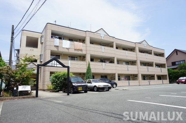熊本市北区武蔵ケ丘８丁目の賃貸マンションの外観