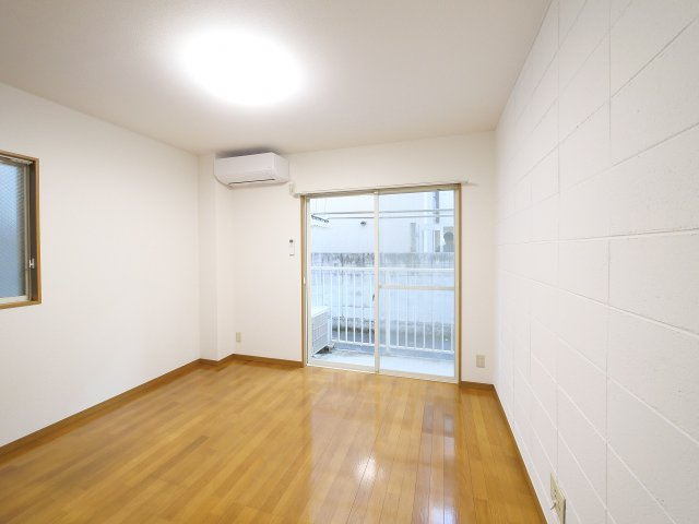 エスポワールするがまちの洋室|スタンダードな洋室です