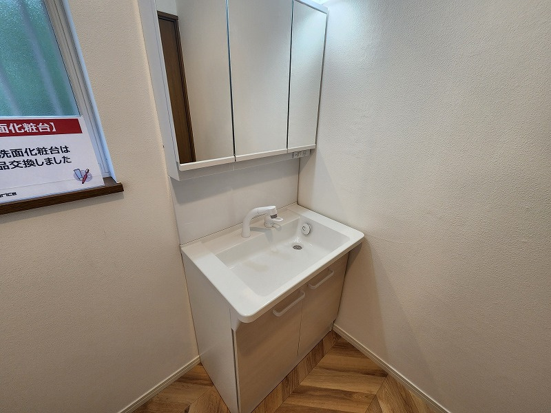 小牧市光ヶ丘４丁目　中古戸建の独立洗面台|独立洗面台、朝の身支度には欠かせません