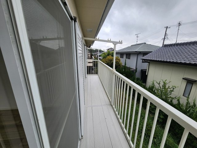 小牧市光ヶ丘４丁目　中古戸建のバルコニー|開放的で明るい空間を演出してくれるバルコニーです
