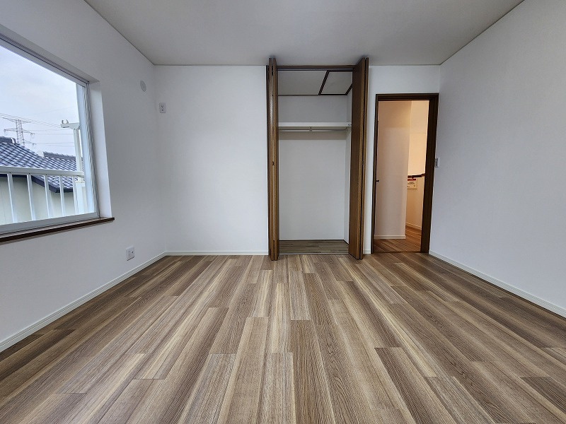 小牧市光ヶ丘４丁目　中古戸建の洋室|広々とした洋室です