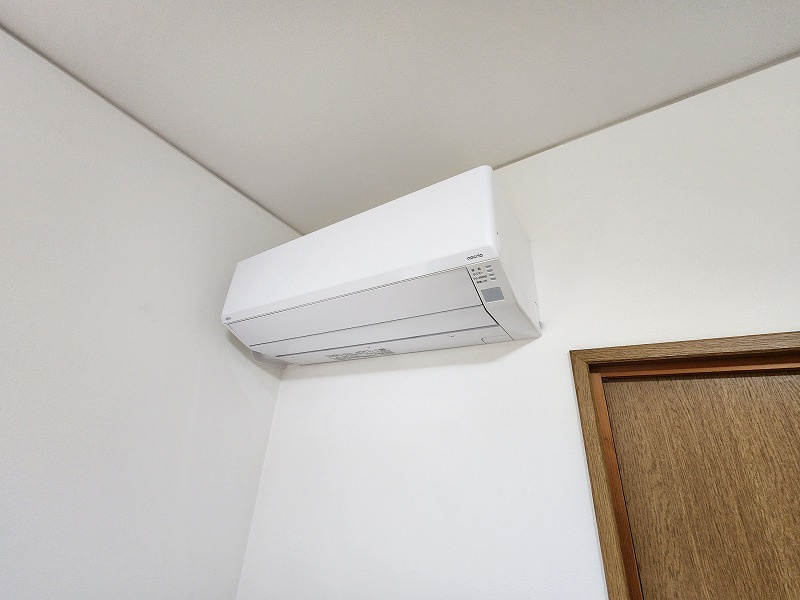 小牧市光ヶ丘４丁目　中古戸建の冷暖房・空調設備|リビングにはエアコン付きです