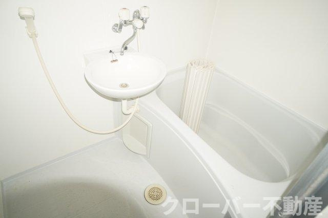 グランシャトー吉原北棟の浴室