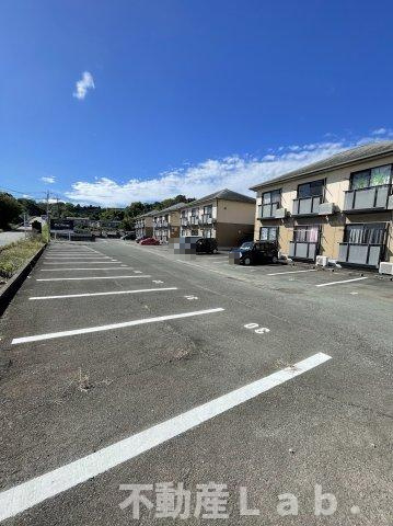 ＵＳジャンクション　Ａ棟の駐車場