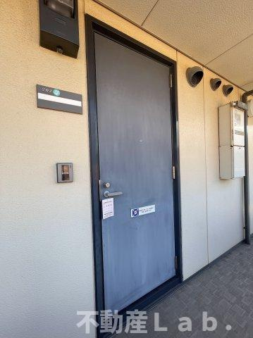 ＵＳジャンクション　Ａ棟のエントランス