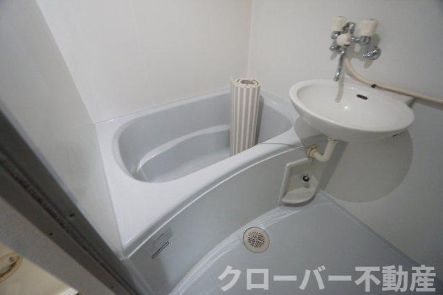 グランシャトー吉原北棟の浴室
