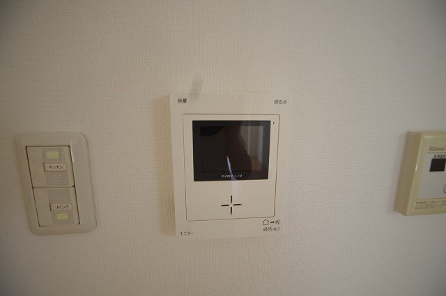 枚方市長尾元町７丁目の賃貸マンションのセキュリティ