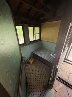 【その他】 | 長浜市木之本町廣瀬30-1　他6筆　売土地 | 建物内部、風呂