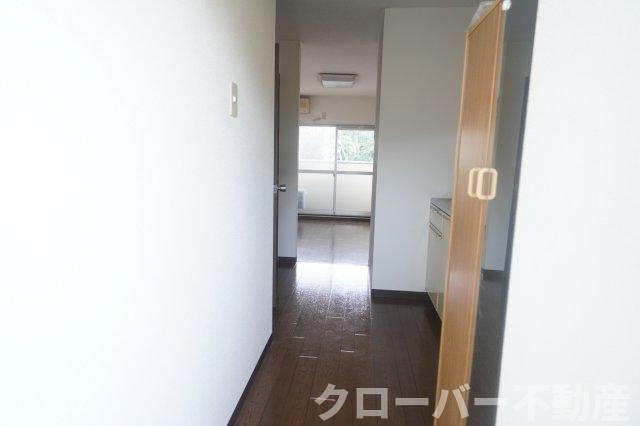グランシャトー吉原南棟の玄関