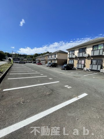 ＵＳジャンクション　Ｂ棟の駐車場