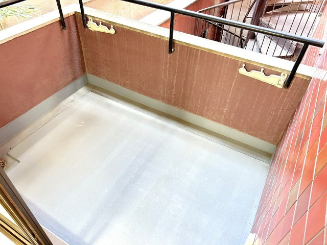 京阪・地下鉄・阪急の３沿線アクセス可能◆２０２５年１月リフォーム済み◆南向き◆オークリッチ松原のバルコニー|バルコニー