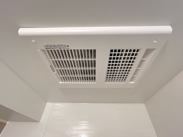 京阪・地下鉄・阪急の３沿線アクセス可能◆２０２５年１月リフォーム済み◆南向き◆オークリッチ松原の浴室|浴室暖房乾燥機