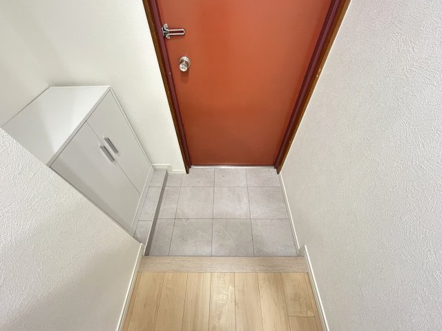 京阪・地下鉄・阪急の３沿線アクセス可能◆２０２５年１月リフォーム済み◆南向き◆オークリッチ松原の玄関|玄関