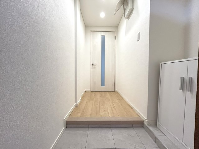 京阪・地下鉄・阪急の３沿線アクセス可能◆２０２５年１月リフォーム済み◆南向き◆オークリッチ松原の玄関|玄関