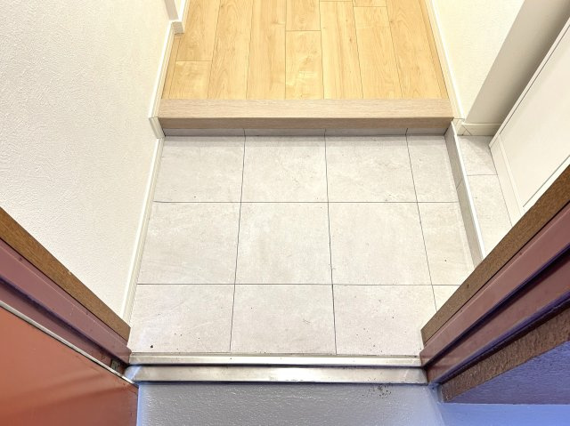 京阪・地下鉄・阪急の３沿線アクセス可能◆２０２５年１月リフォーム済み◆南向き◆オークリッチ松原の玄関|玄関