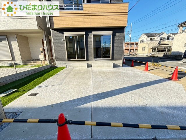 上尾市向山　第10　新築戸建　ハートフルタウンGの駐車場