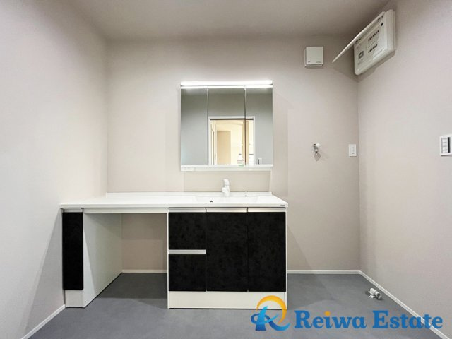 未入居戸建　茅ヶ崎市甘沼の独立洗面台