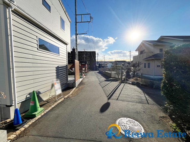 未入居戸建　茅ヶ崎市甘沼の前面道路含む現地写真