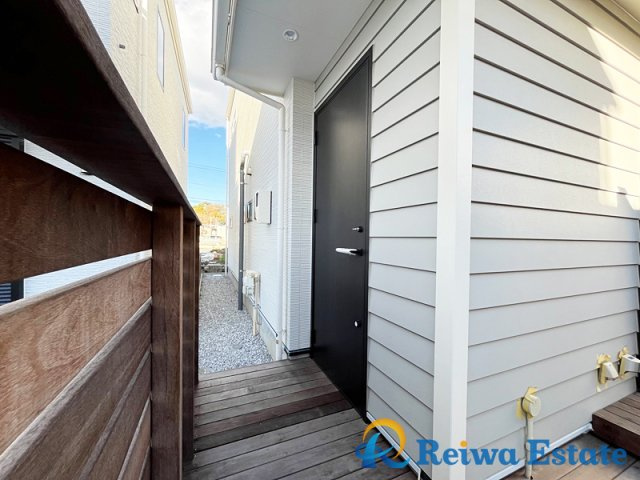 未入居戸建　茅ヶ崎市甘沼の玄関