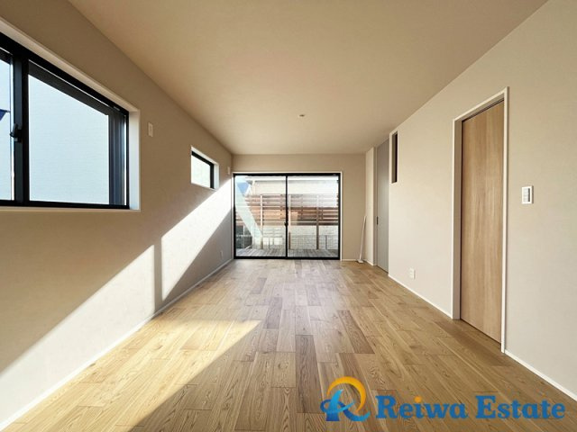 未入居戸建　茅ヶ崎市甘沼の居間・リビング