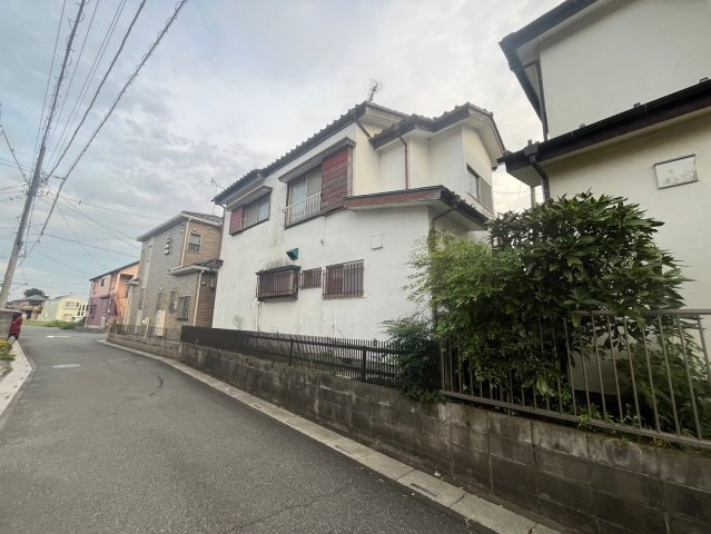 鶴ヶ島市中新田　中古戸建　東武越生線「一本松駅」徒歩7分　　敷地33坪　【新町小学区】の前面道路含む現地写真