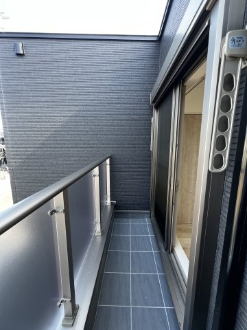 シアラ南出島NT II・デザイナーズ戸建賃貸・95047のバルコニー|B号バルコニー