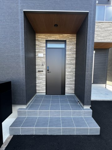 シアラ南出島NT II・デザイナーズ戸建賃貸・95047の玄関|B号玄関