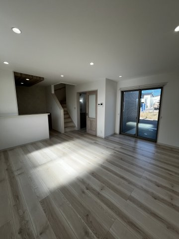 シアラ南出島NT II・デザイナーズ戸建賃貸・95047の居間・リビング|C号リビング