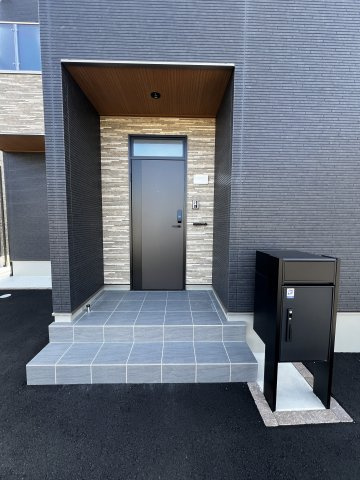 シアラ南出島NT II・デザイナーズ戸建賃貸・95047の玄関|C号玄関