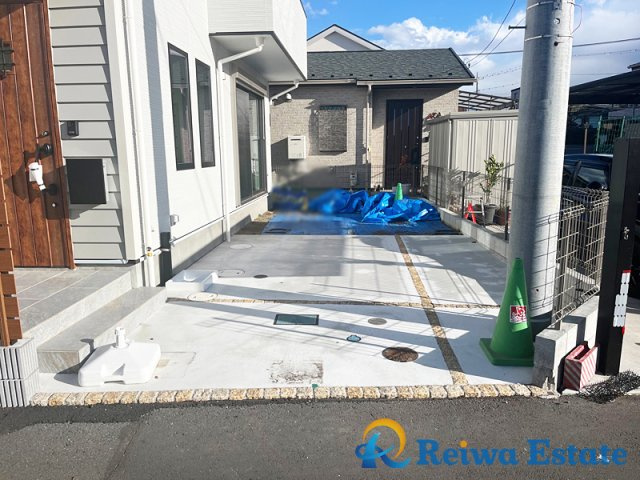 新築戸建　茅ヶ崎市円蔵の駐車場