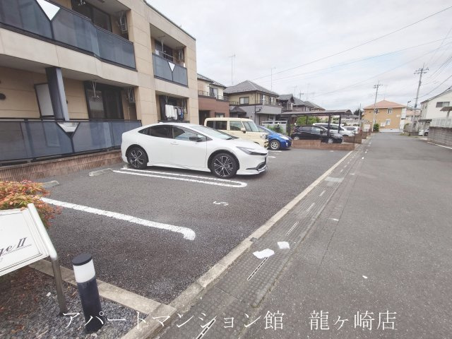 Pure StageⅡ（ピュアステージツー）の駐車場