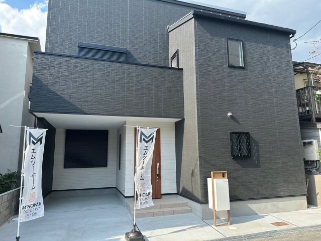 大阪市羽曳野市高鷲３丁目の外観