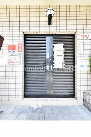 大正メゾンのエントランス