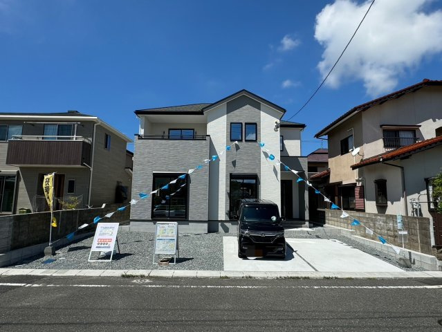 ーBloomーブルームー小倉南区中貫1丁目2期　【小倉南区　新築戸建て】の駐車場|駐車スペースは並列4台可能♪　【小倉南区　新築戸建て】