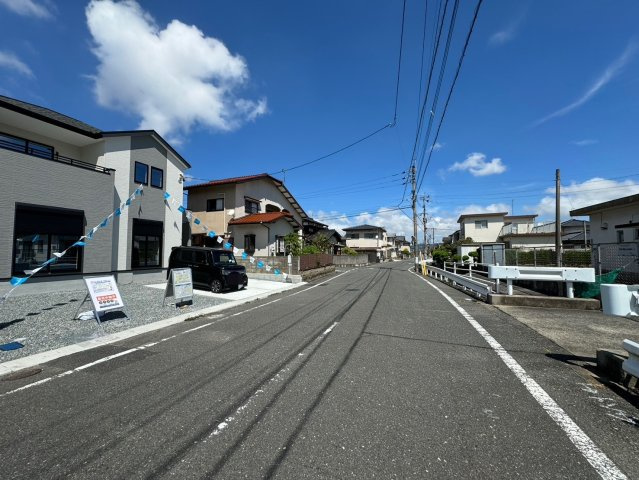 ーBloomーブルームー小倉南区中貫1丁目2期　【小倉南区　新築戸建て】の前面道路含む現地写真|前面道路は交通量も少なく駐車しやすい♪　【小倉南区　新築戸建て】
