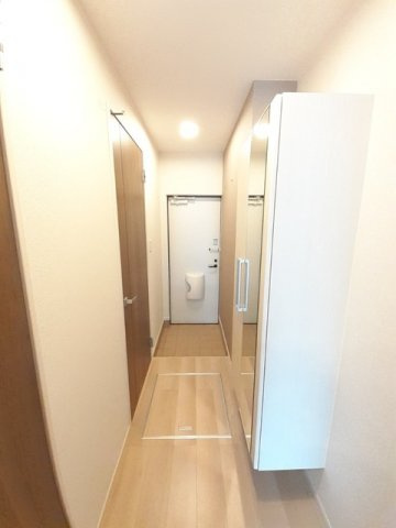 ラーゴム　Ⅱの玄関