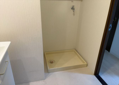 【ランドリースペース】 | スガハイム8相模原公園 | ランドリースペースも気になります。洗濯機置場があり「洗う、干す、取り込む、アイロンがけ、たたむ」など、洗濯に関する家事をするための空間です。広さや収納など付帯設備も含めて、詳細は現地でご確認ください。