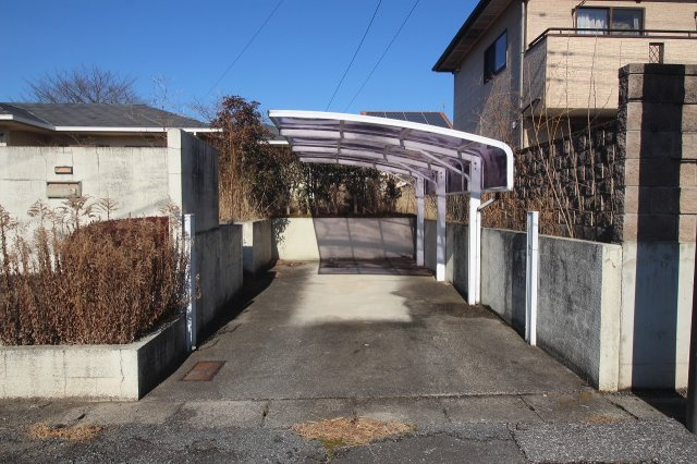 壬生町壬生丁の駐車場|カーポート付です