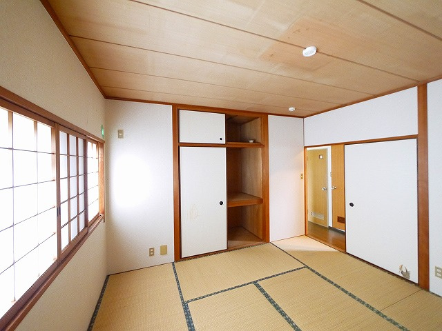 東生駒さつき台ローレルコートの和室