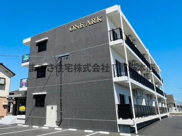 都城市吉尾町の賃貸マンションの外観