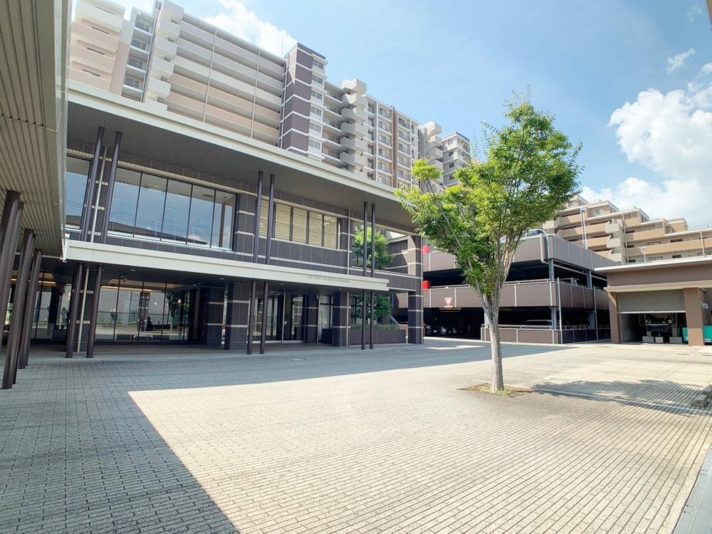 ザ・ライオンズ枚方御殿山の外観|新しい生活にいかがでしょうか？外観はお住まいの顔になります。こだわりたいポイントですね。水回りリフォームやリノベーションも承ってます。
■現地見学・資金計画相談・住宅ローン相談もお問合せ受付中■