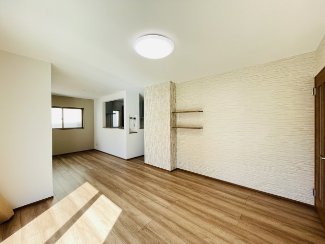 【居間・リビング】 | 熊谷市石原第４期　ワイウッドコート　新築戸建　全１２棟　3号棟 | 3号棟