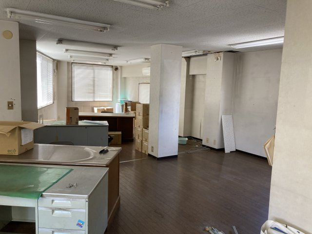 平塚市田村７丁目の店舗事務所の内装
