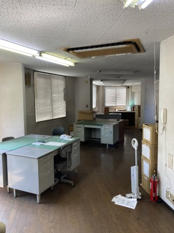 平塚市田村７丁目の店舗事務所の内装